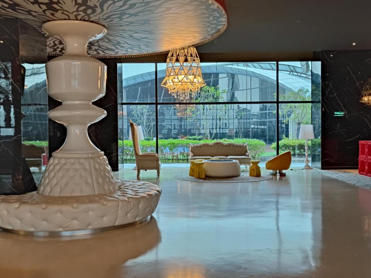 Arte Mont Kiara Host By Host Corner Suites — Photos 1